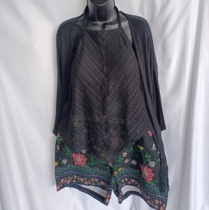 Festival Vibes Outfit 3 Pc Floral Short w/ Lace Top & Fringed Embrodered Kimono